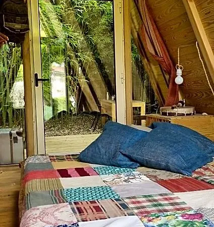 Lodge Ribeira Delos *