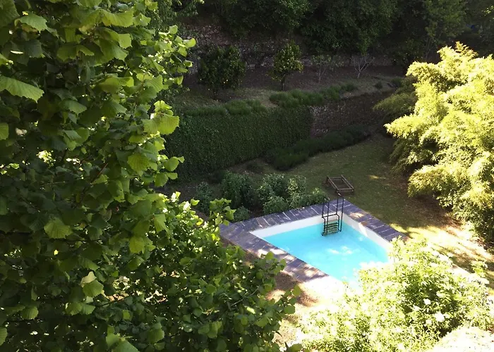 Lodge Ribeira Delos *